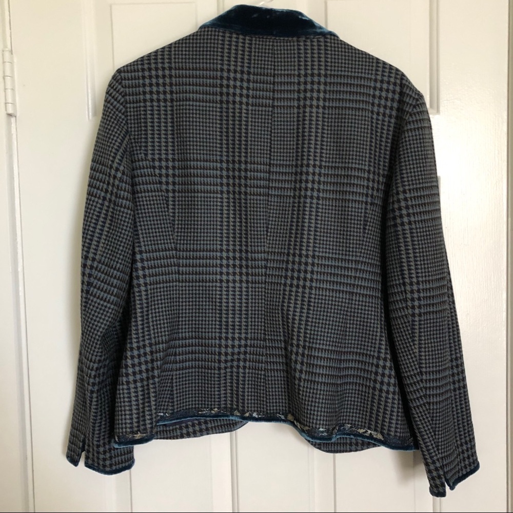 Worth Petite Blazer w/ Crushed Velvet - Picture 2 of 3